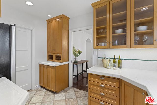 8585 Airdrome Street, Los Angeles, CA 90035