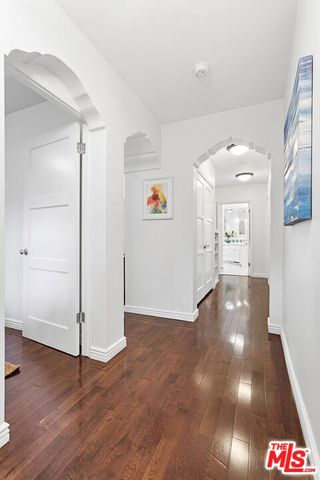 8585 Airdrome Street, Los Angeles, CA 90035