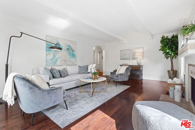 8585 Airdrome Street, Los Angeles, CA 90035