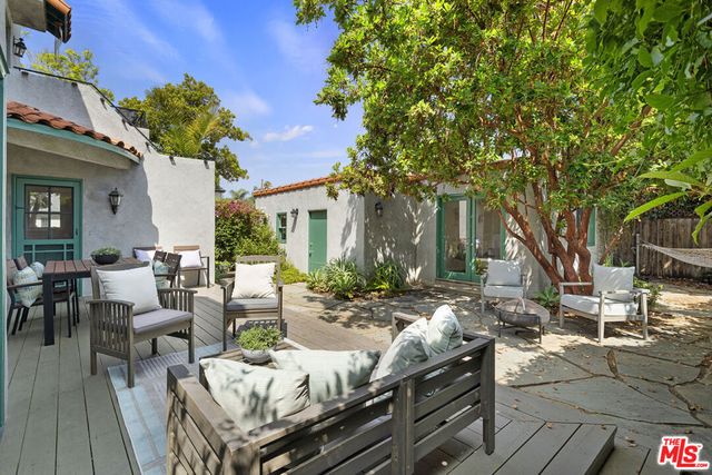 8585 Airdrome Street, Los Angeles, CA 90035