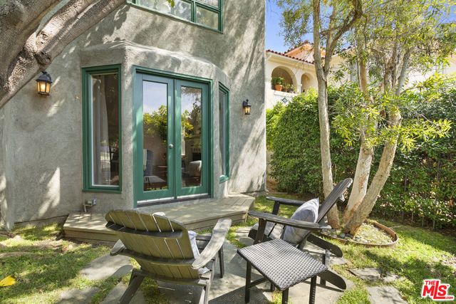 8585 Airdrome Street, Los Angeles, CA 90035