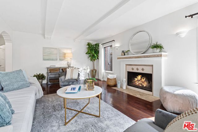 8585 Airdrome Street, Los Angeles, CA 90035