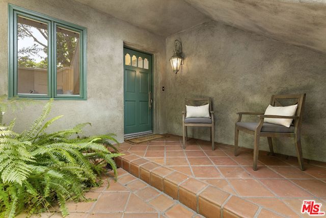 8585 Airdrome Street, Los Angeles, CA 90035