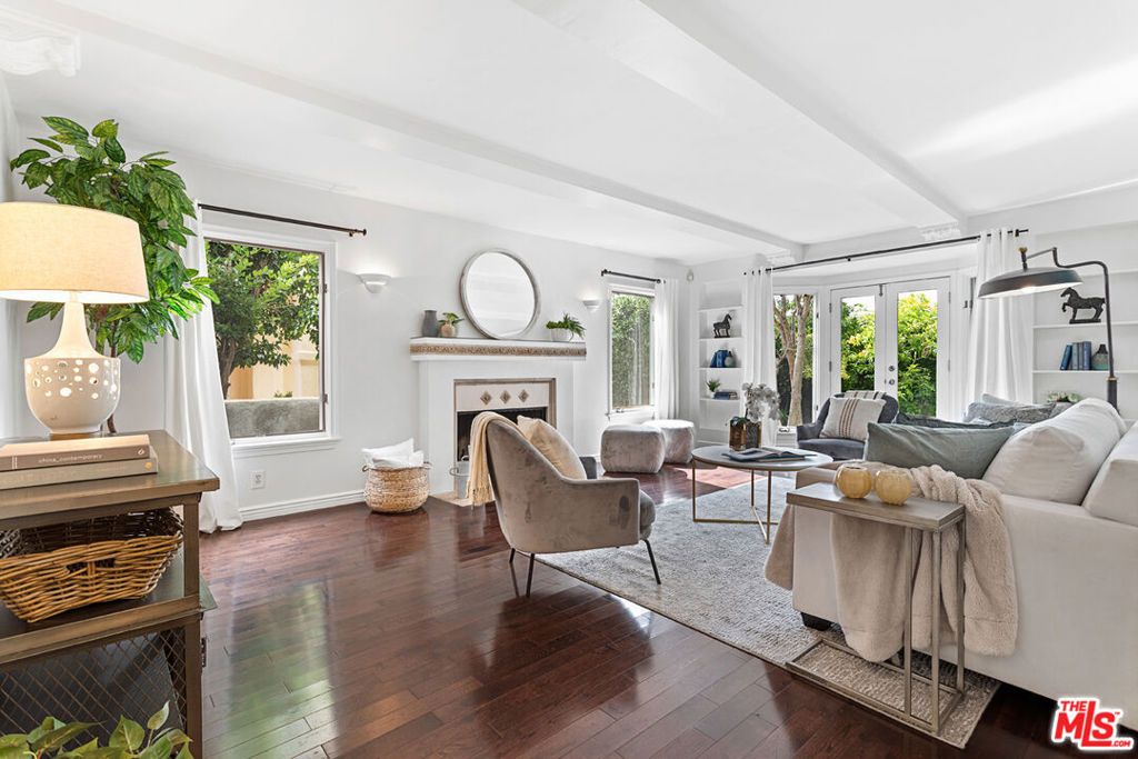 8585 Airdrome Street, Los Angeles, CA 90035