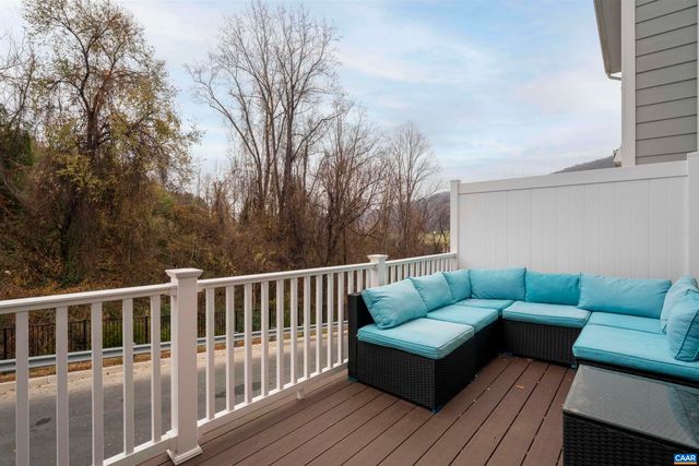 4174 DAUPHIN DR, Charlottesville, VA 22902