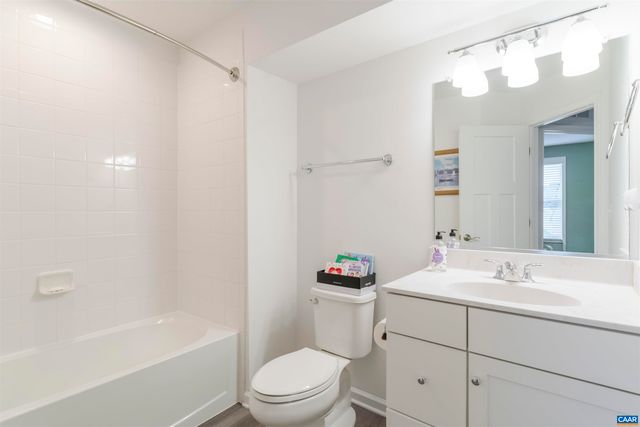 4174 DAUPHIN DR, Charlottesville, VA 22902