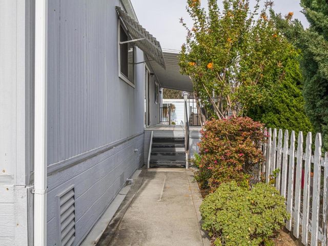 2655 Brommer St, Santa Cruz, CA 95062