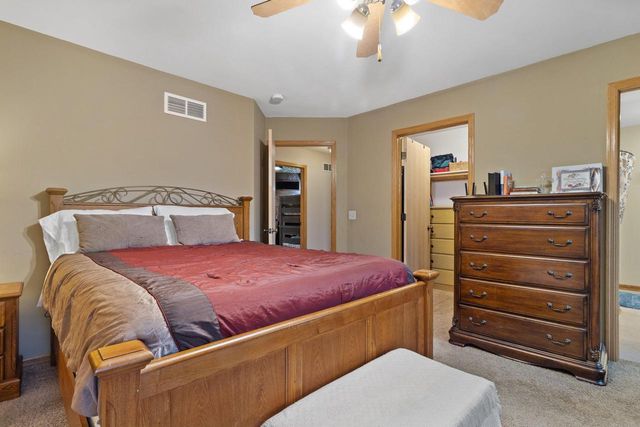 N7996 Woody LANE, Ixonia, WI 53036