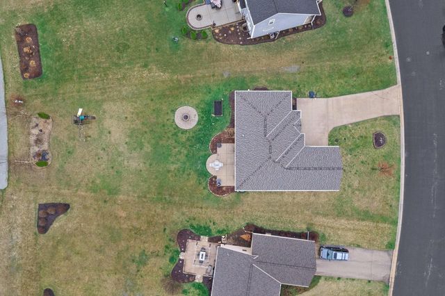 N7996 Woody LANE, Ixonia, WI 53036