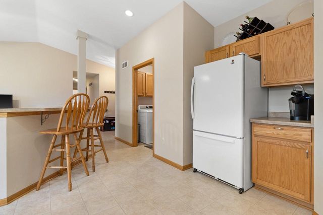 N7996 Woody LANE, Ixonia, WI 53036