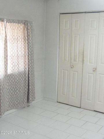 1070 N Tornillo Street, Las Cruces, NM 88001