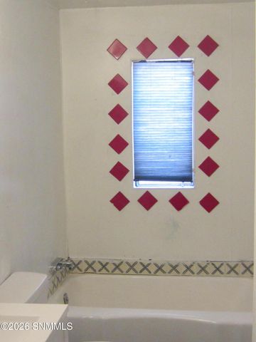 1070 N Tornillo Street, Las Cruces, NM 88001