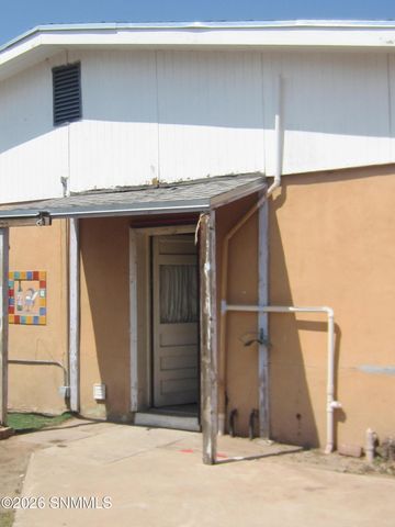 1070 N Tornillo Street, Las Cruces, NM 88001