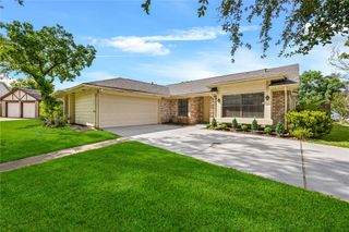 2602 Planters Row, Sugar Land, TX 77478