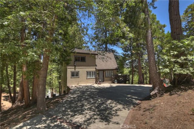 544 Old Toll Road, Lake Arrowhead, CA 92352