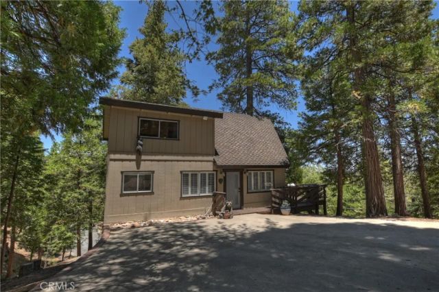 544 Old Toll Road, Lake Arrowhead, CA 92352