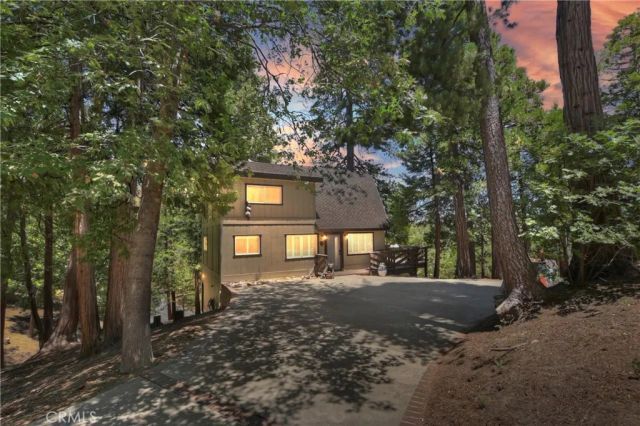 544 Old Toll Road, Lake Arrowhead, CA 92352