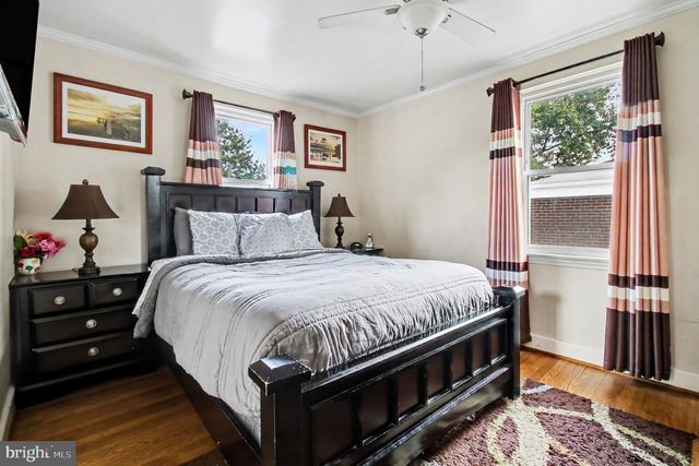 8528 WATER OAK RD, Parkville, MD 21234