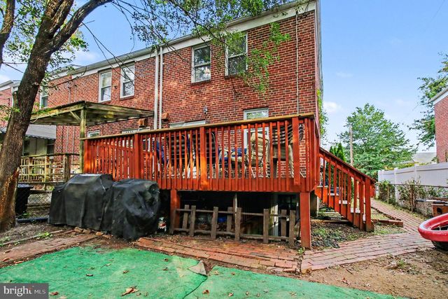 8528 WATER OAK RD, Parkville, MD 21234