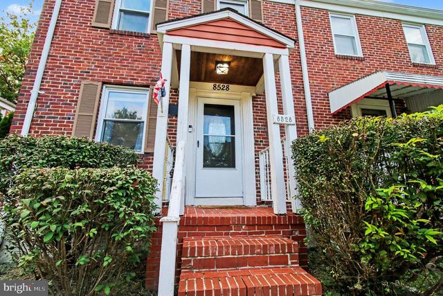 8528 WATER OAK RD, Parkville, MD 21234