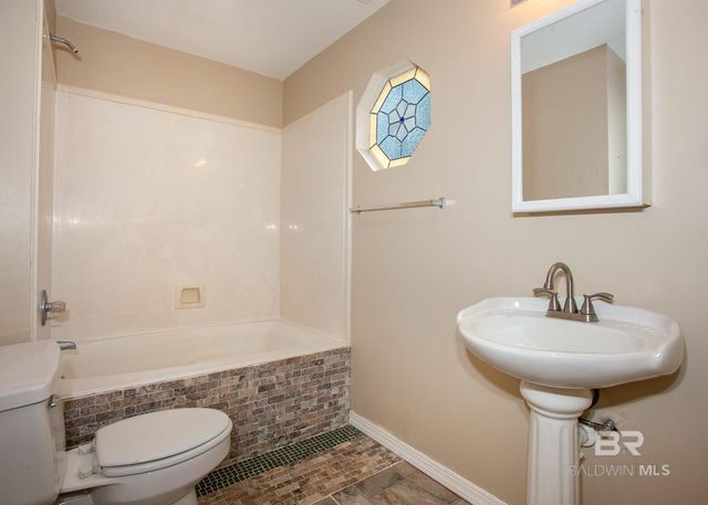 170 Montclair Loop, Daphne, AL 36526