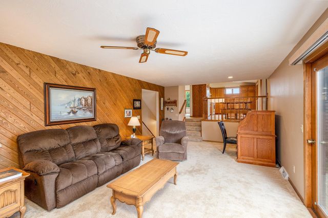 706 Highland Drive, New Prague, MN 56071