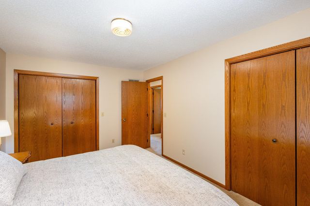 706 Highland Drive, New Prague, MN 56071