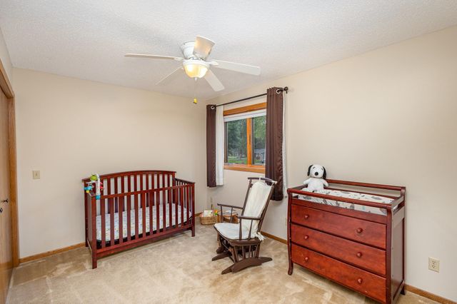706 Highland Drive, New Prague, MN 56071