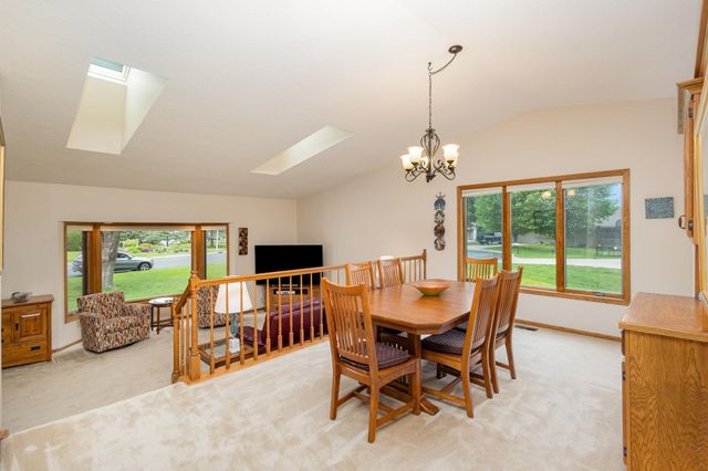 706 Highland Drive, New Prague, MN 56071