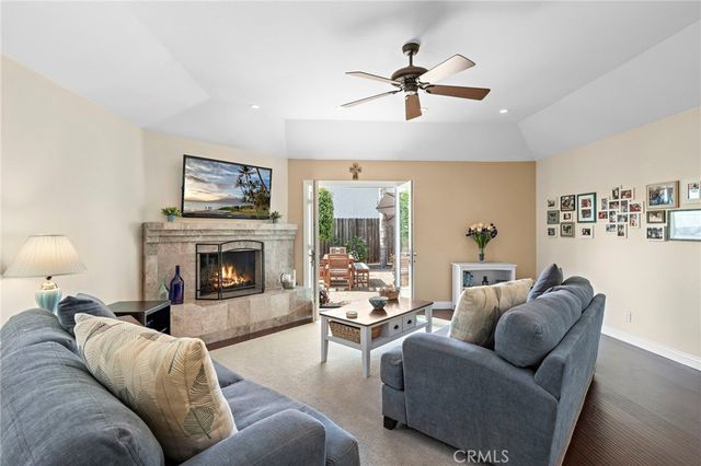 207 Memphis Avenue, Huntington Beach, CA 92648