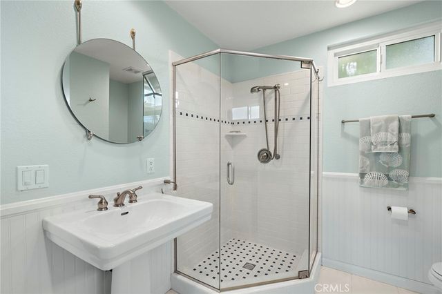 207 Memphis Avenue, Huntington Beach, CA 92648