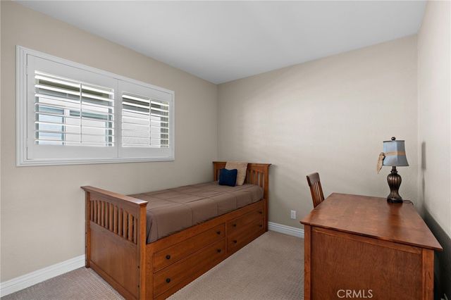 207 Memphis Avenue, Huntington Beach, CA 92648