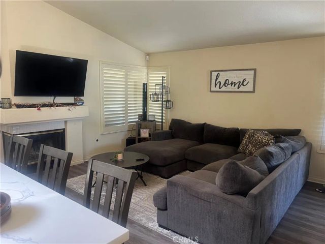 29225 Parkcrest, Highland, CA 92346