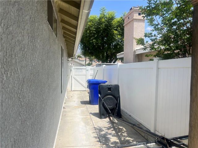 29225 Parkcrest, Highland, CA 92346