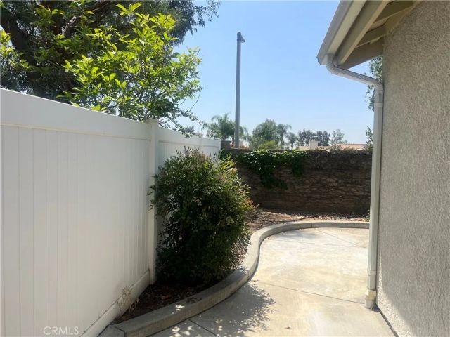 29225 Parkcrest, Highland, CA 92346