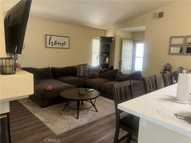 29225 Parkcrest, Highland, CA 92346