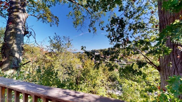 19334 Frazier Drive, Rocky River, OH 44116