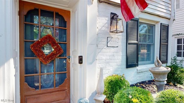 19334 Frazier Drive, Rocky River, OH 44116