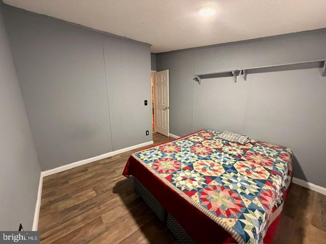 203 OAKFIELD CT W, Lancaster, PA 17603