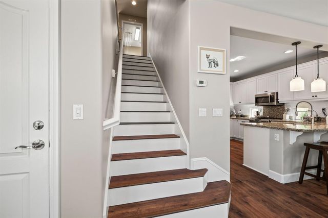 1619 Ballou Cir, Folsom, CA 95630