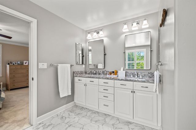 1619 Ballou Cir, Folsom, CA 95630