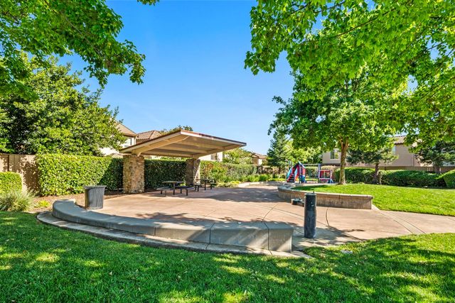 1619 Ballou Cir, Folsom, CA 95630