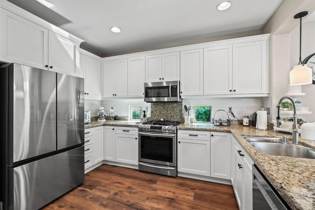 1619 Ballou Cir, Folsom, CA 95630