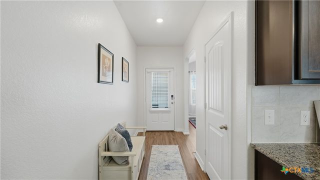 6429 Hoffman Plain, San Antonio, TX 78252