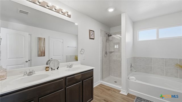 6429 Hoffman Plain, San Antonio, TX 78252