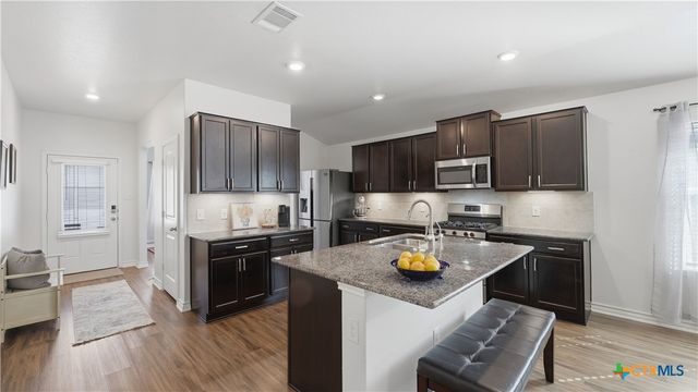 6429 Hoffman Plain, San Antonio, TX 78252