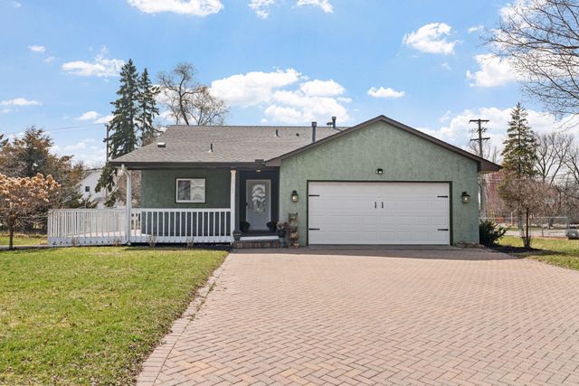 10725 15th Avenue N, Plymouth, MN 55441