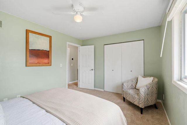 10725 15th Avenue N, Plymouth, MN 55441