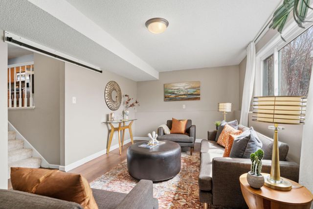 10725 15th Avenue N, Plymouth, MN 55441