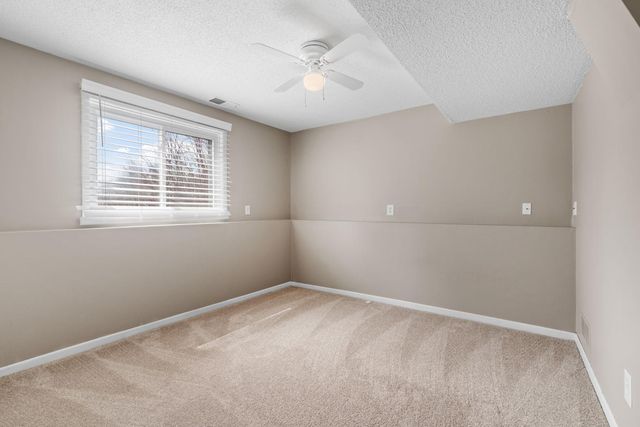 10725 15th Avenue N, Plymouth, MN 55441